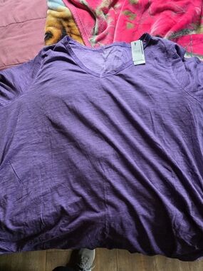 Lane Bryant Womens V-Neck Short Sleeve T-Shirt in Purple